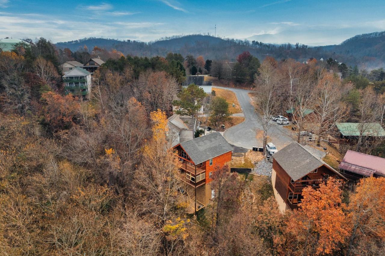 Mountains R Calling, Cozy Hideaway, King Beds, Hot-Tub, Arcade, Ev Ready Pigeon Forge Eksteriør bilde