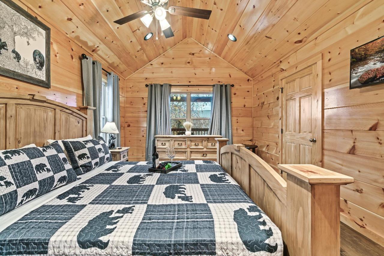 Mountains R Calling, Cozy Hideaway, King Beds, Hot-Tub, Arcade, Ev Ready Pigeon Forge Eksteriør bilde