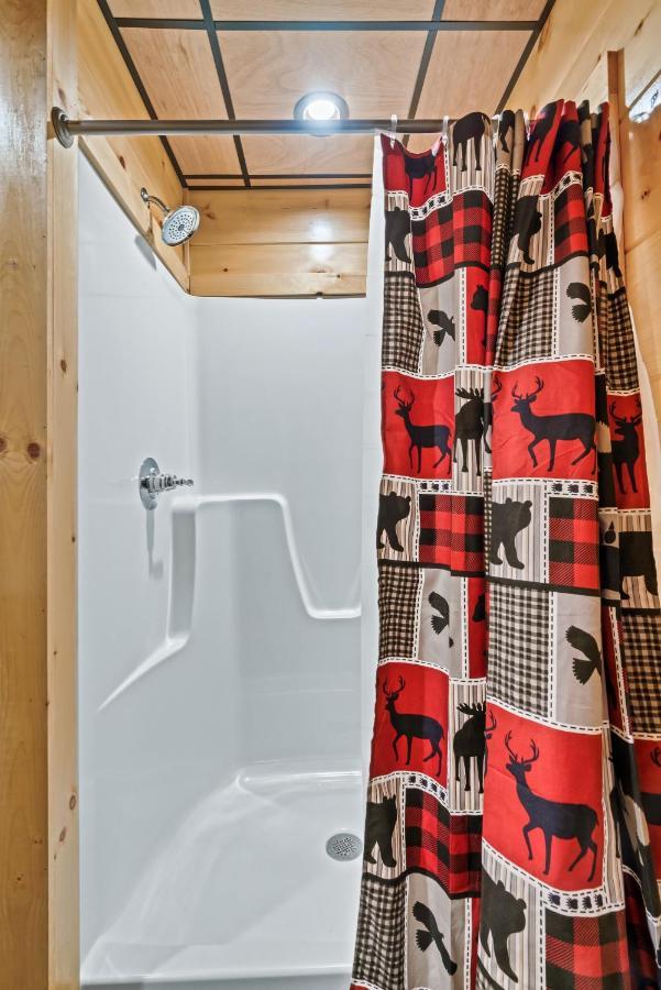 Mountains R Calling, Cozy Hideaway, King Beds, Hot-Tub, Arcade, Ev Ready Pigeon Forge Eksteriør bilde