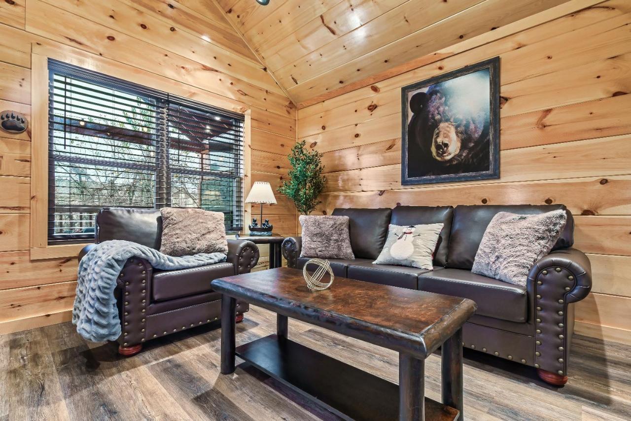 Mountains R Calling, Cozy Hideaway, King Beds, Hot-Tub, Arcade, Ev Ready Pigeon Forge Eksteriør bilde