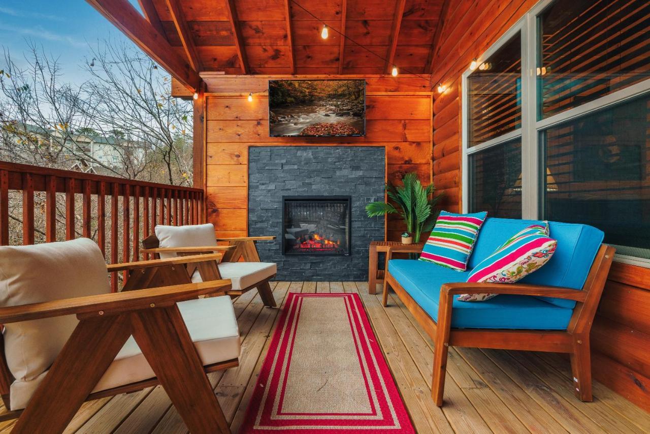 Mountains R Calling, Cozy Hideaway, King Beds, Hot-Tub, Arcade, Ev Ready Pigeon Forge Eksteriør bilde